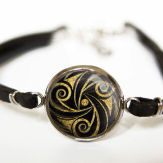 bracelet-triskel-celte-volutes-noir-et-or